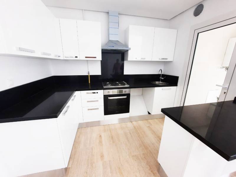 Appartement S+1 avec terrasse à La Marsa 